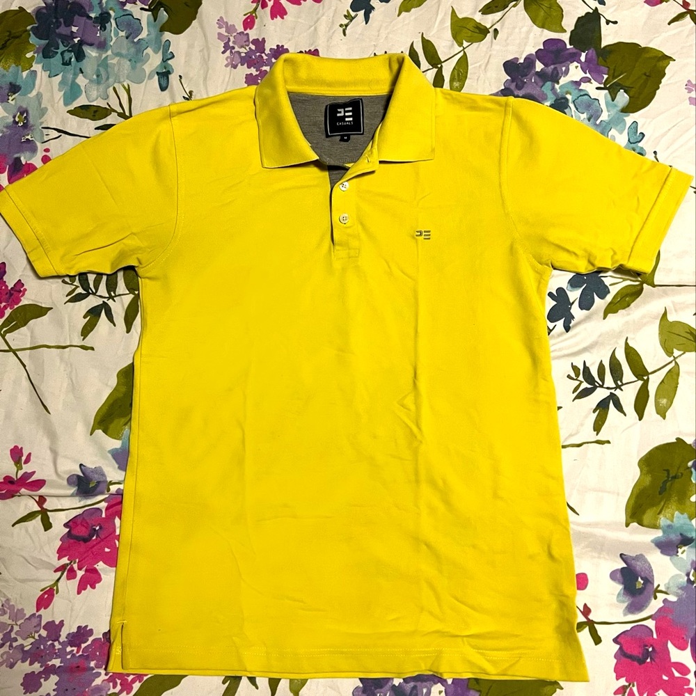 Yellow T-shirt